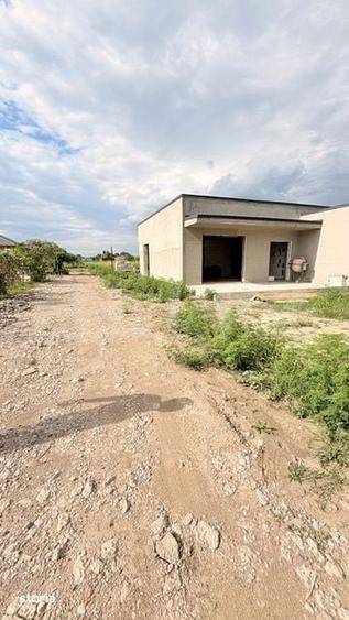 Casă cu 4 camere cu Teren 470 Mp în Brăilița