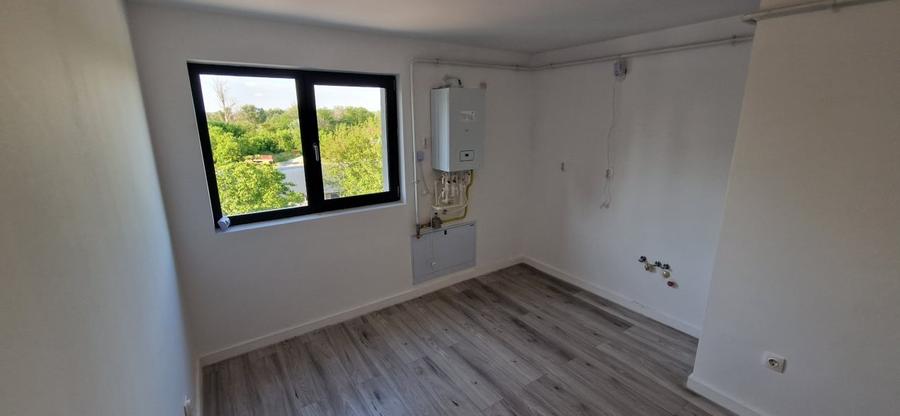 Apartament cu 2 camere decomandat în Exterior Est