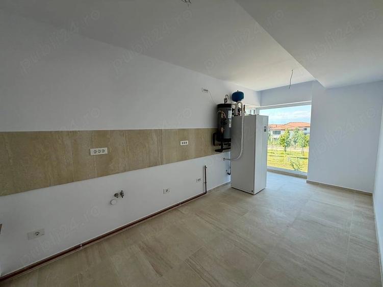 Apartament cu 3 camere decomandat în Aviației