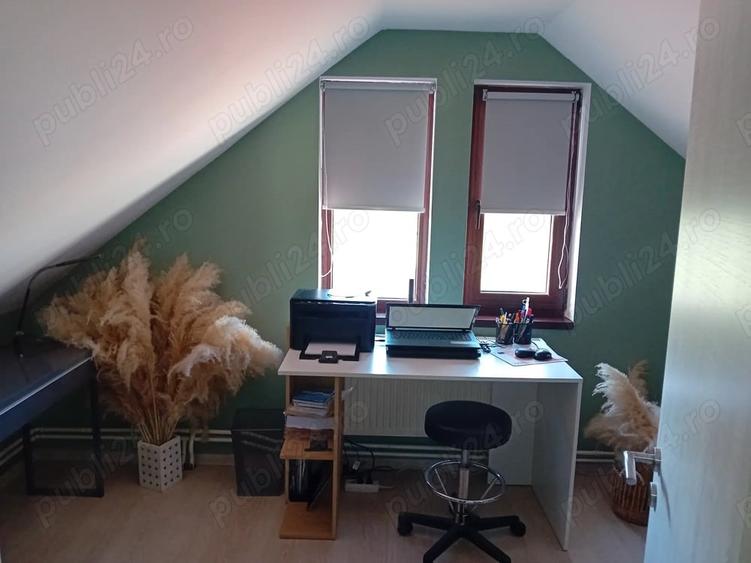 Casă cu 4 camere cu Teren 1350 Mp în Vărșand
