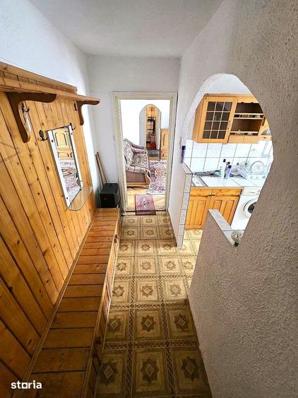 Apartament 2 camere semidecomandat, Micro 16 Str. Universului nr. 8 - 14