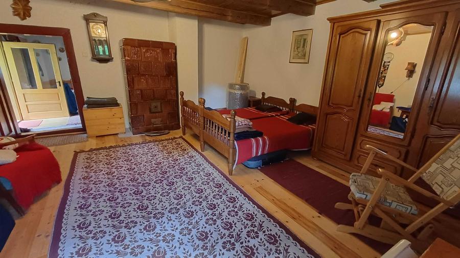 Casă cu 3 camere în Bicfalău