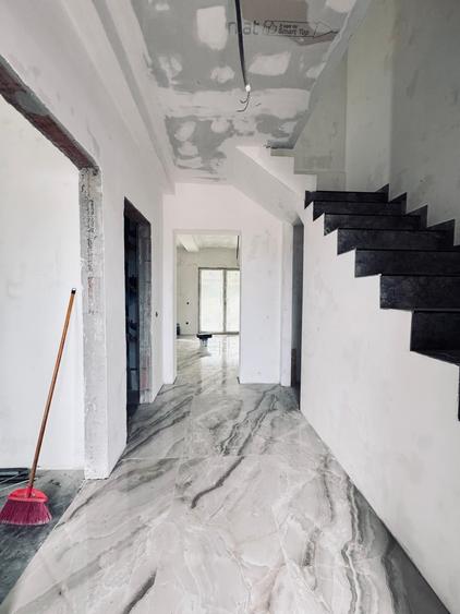 Duplex cu 4 camere cu Canalizare în Moșnița Nouă
