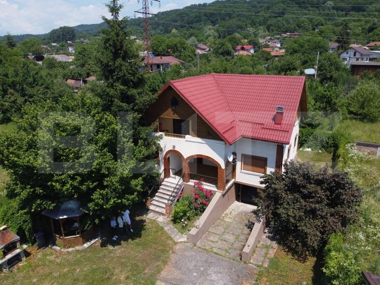 Casă individuală cu 6 camere cu Canalizare în Exterior Nord