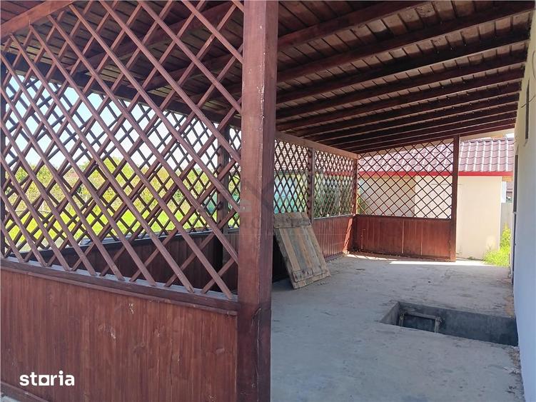 Casă cu 5 camere cu Teren 500 Mp în Țuțora