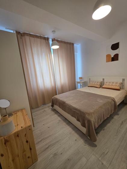 Apartament cu 2 camere decomandat în Central