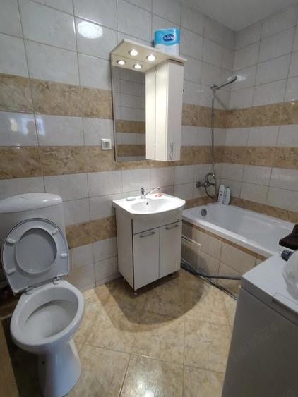 Apartament cu 2 camere semidecomandat în Florești