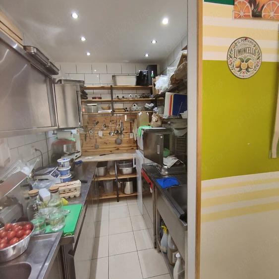 Spațiu comercial, de 47 mp, în Casa de Cultură