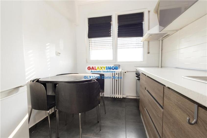 Apartament cu 3 camere semidecomandat, mobilat în Titan