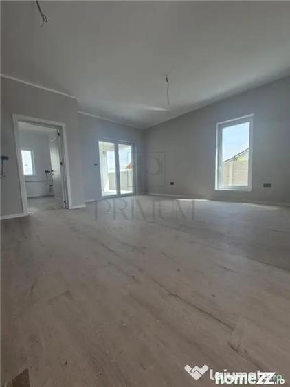 DUPLEX INDIVIDUAL - Despartit prin camera Tehnica - bucat - 3
