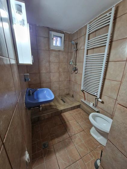 Casă cu 2 camere cu Teren 574 Mp în Lipovei