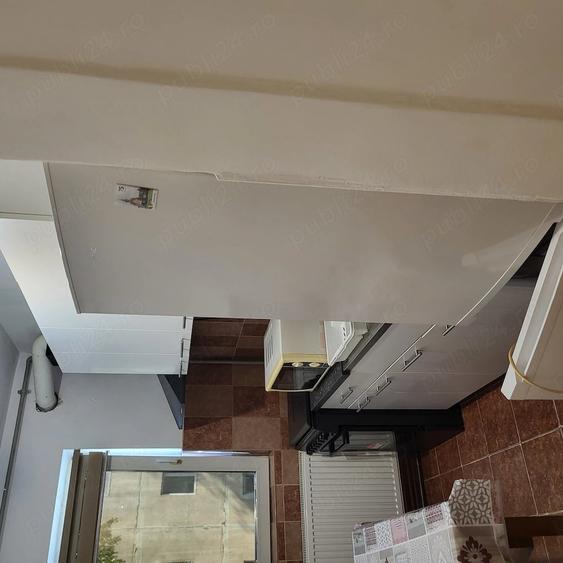 Garsonieră decomandată în Complex Studențesc