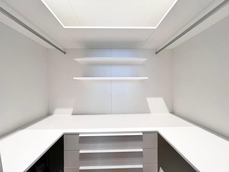 NOU / SUPERB / LUX / SPATII DEPOZITARE GENEROASE / LOC PARCARE DISPONIBIL - 16
