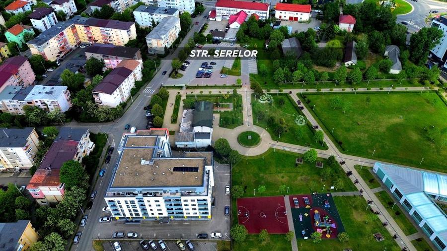 Penthouse cu 4 camere nedecomandat în Central