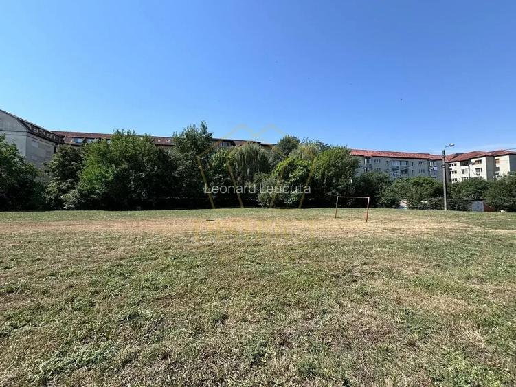 Teren de bloc cu 12 apartamente si SAD | Lipovei