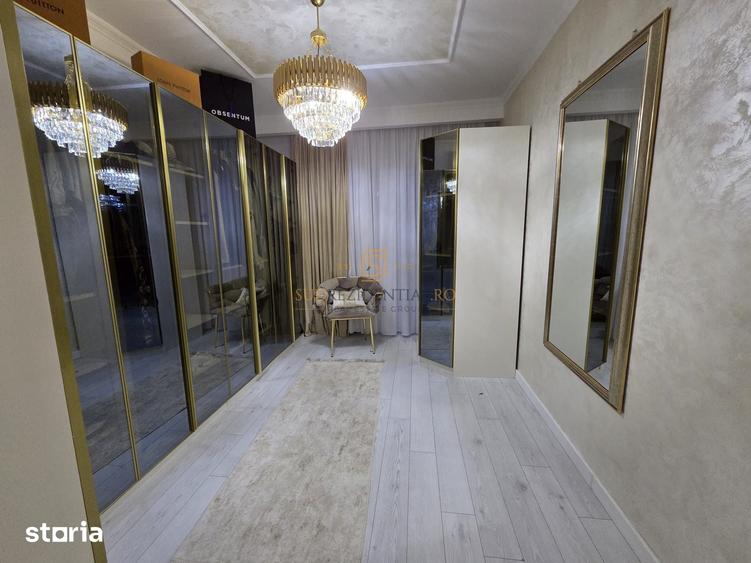 Apartament cu 4 camere decomandat în Metalurgiei