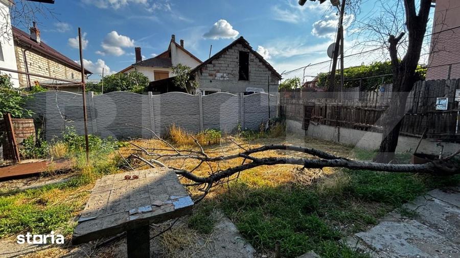Casa veche 63 mp, teren 175 mp intravilan, toate utilitati, zona Brest - 5
