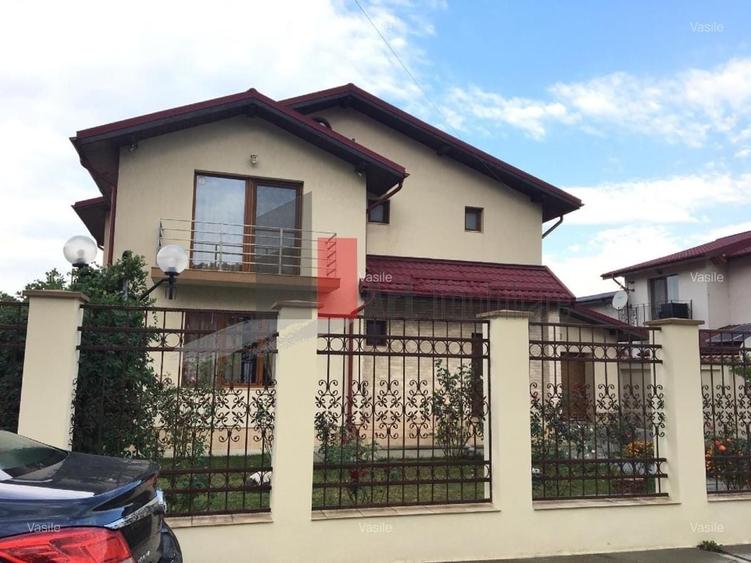 Casă cu 5 camere cu Teren 300 Mp în Pantelimon