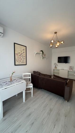 Apartament cu 2 camere decomandat, mobilat în Odăi