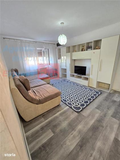 Apartament cu 2 camere decomandat în Metalurgie