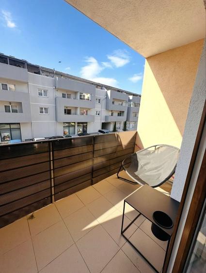 Apartament cu 2 camere decomandat în Exterior Vest