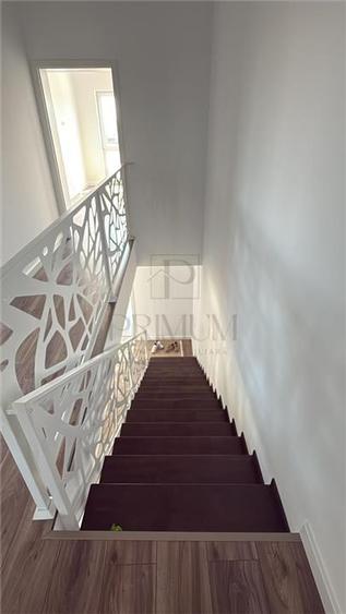Duplex cu 4 camere cu Canalizare în Moșnița Nouă