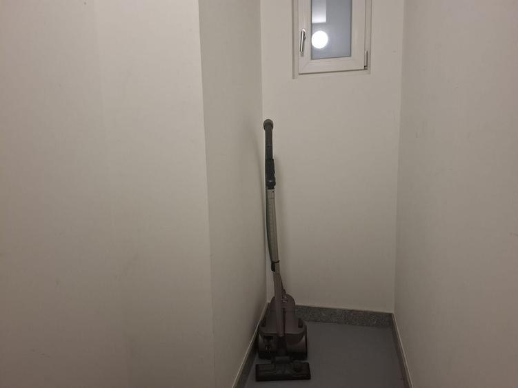 Birou, de 125 mp, în Moșilor