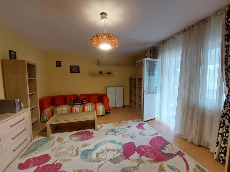 Garsonieră decomandată în Drumul Taberei