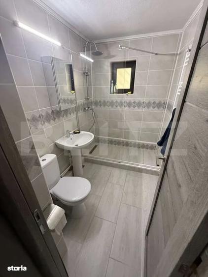 Apartament cu 5 camere decomandat, mobilat în Micro 3