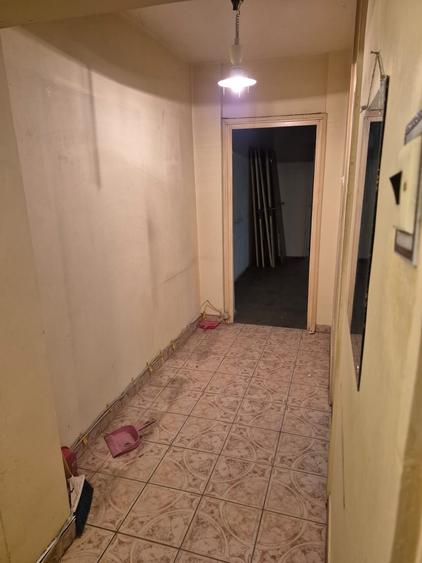 Apartament cu 3 camere nedecomandat în Militari