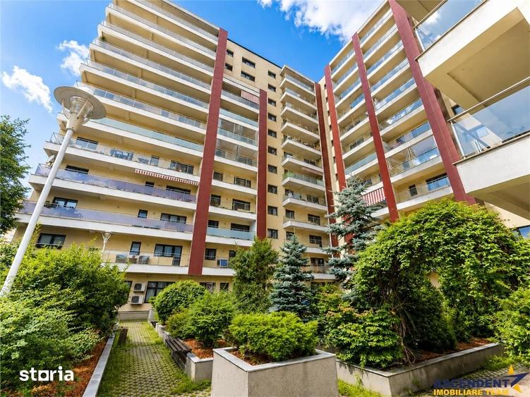 Apartament cu 3 camere decomandat în Astra