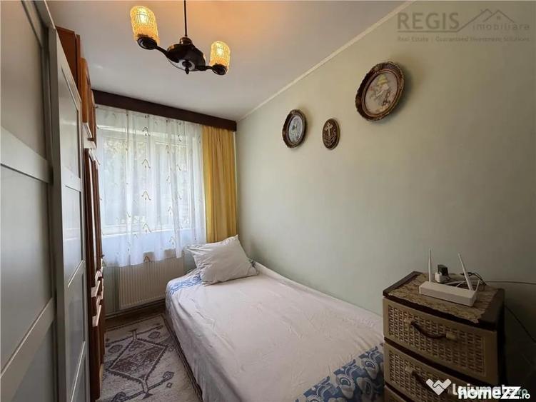 Apartament cu 3 camere semidecomandat în Astra