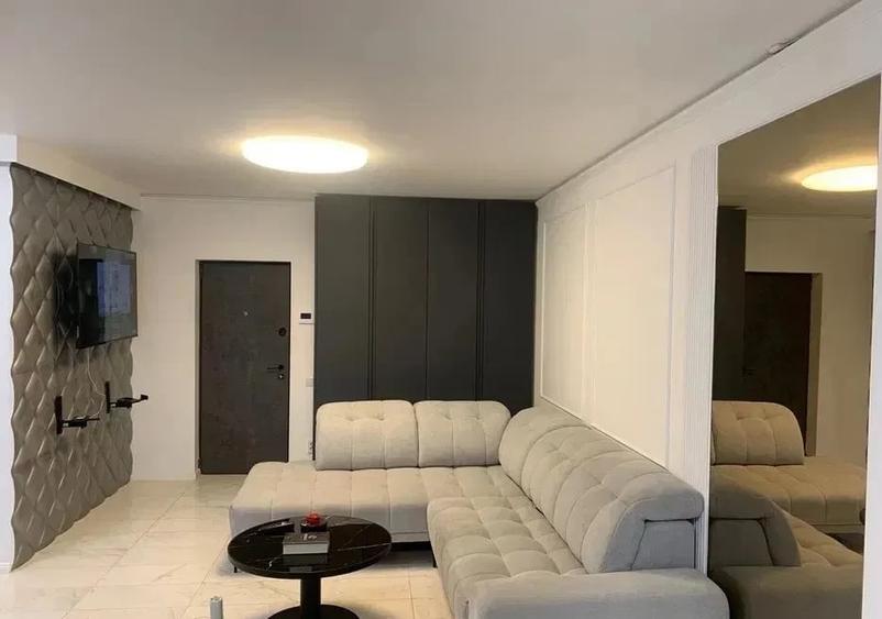Apartament cu 2 camere semidecomandat, mobilat în Borhanci