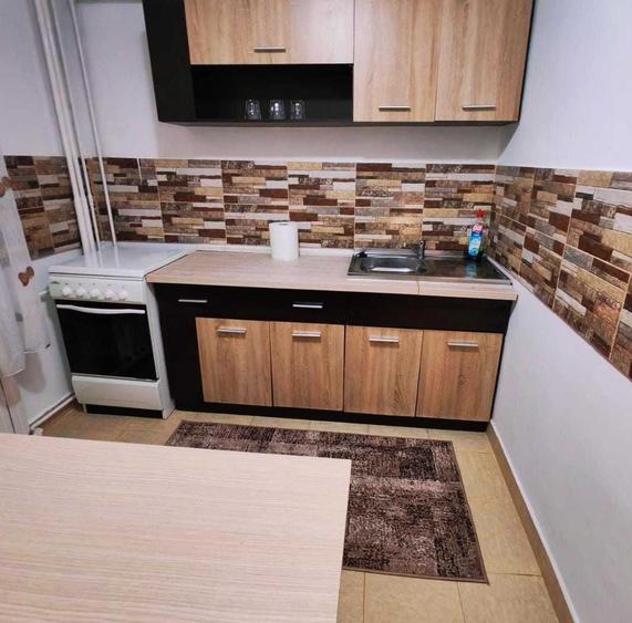 Apartament cu 2 camere decomandat în Găvana