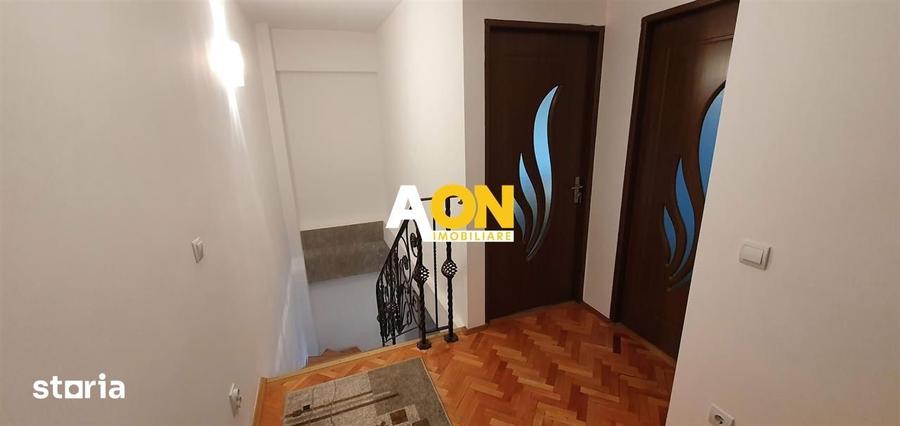Apartament cu 4 camere decomandat în Central