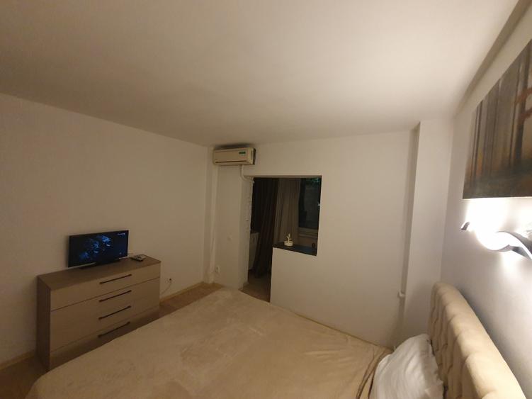 Apartament cu 3 camere decomandat în 1 Mai