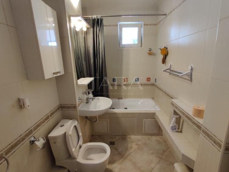 Apartament cu 4 camere decomandat, mobilat în Zorilor