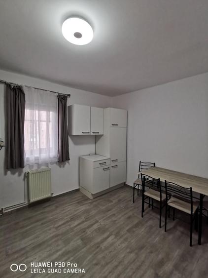 Apartament cu 2 camere decomandat în Exterior Vest
