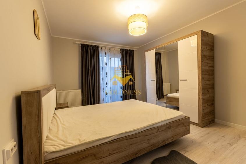 Apartament cu 3 camere semidecomandat în Tineretului