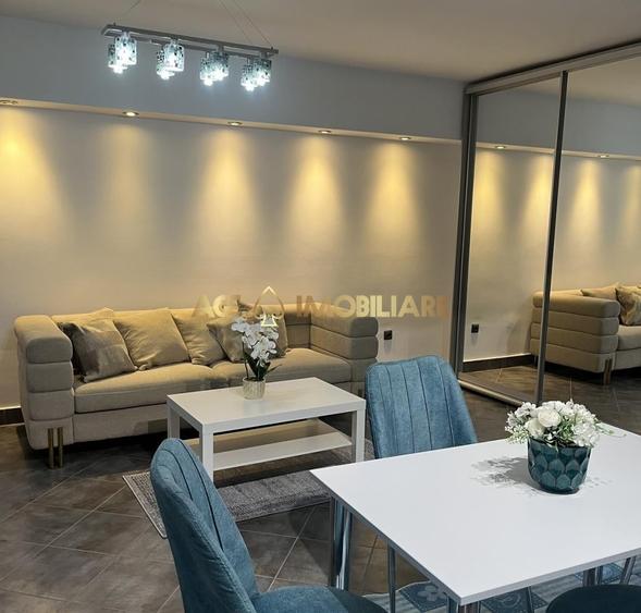 Apartament cu 2 camere decomandat, mobilat în Decebal