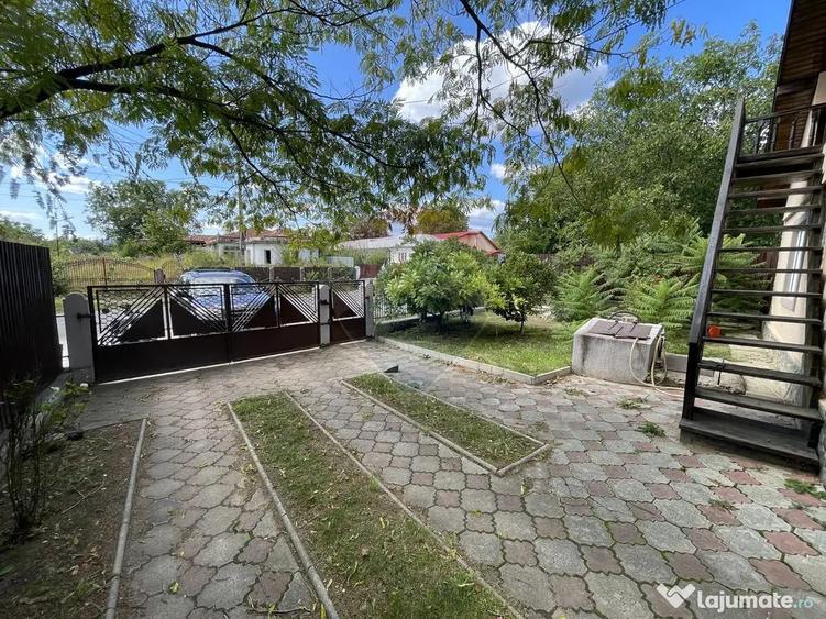 Casă cu 2 camere cu Teren 2854 Mp în Țifești