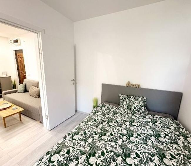 Apartament cu 2 camere semidecomandat, mobilat în Eroii Revoluției