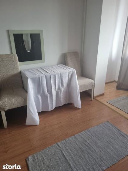 Inchiriez garsoniera in Deva, zona Dorobanti, etaj 4, bloc de 4 etaje - 2