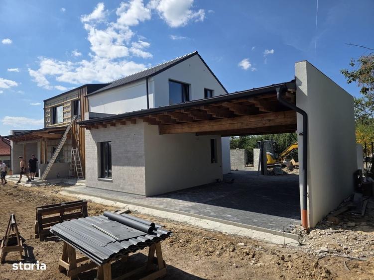 Casă cu 4 camere în Sălicea