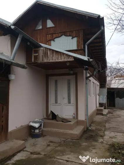 Casă cu 3 camere în Hăbud