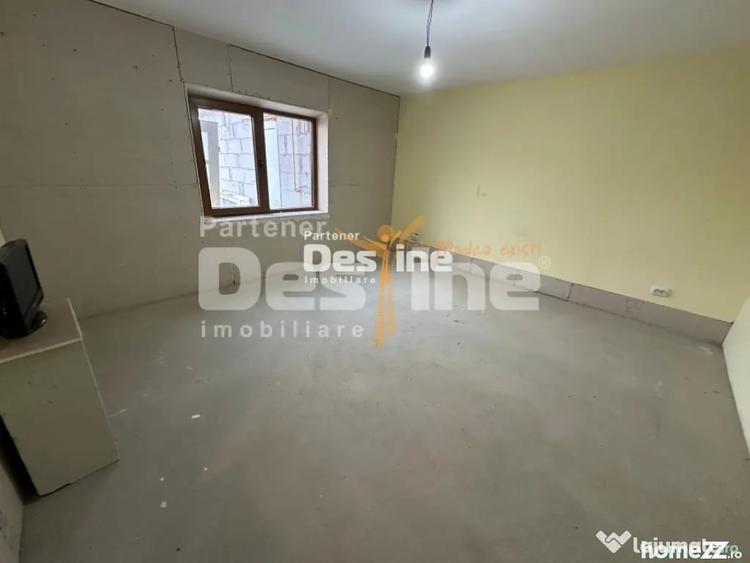 Casă cu 3 camere cu Teren 450 Mp în Central