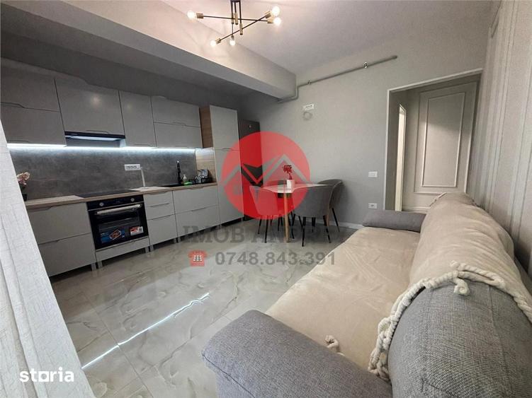 Apartament cu 3 camere decomandat în E3