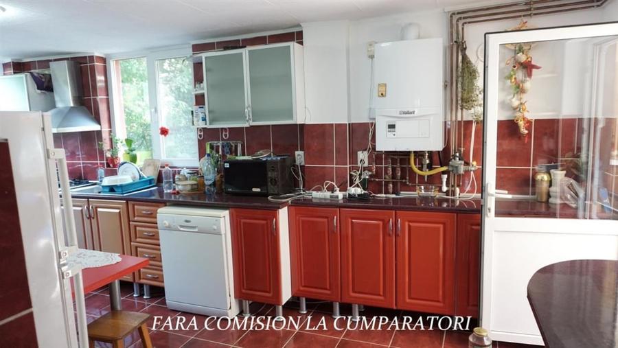 Apartament cu 3 camere decomandat în Băile Olănești