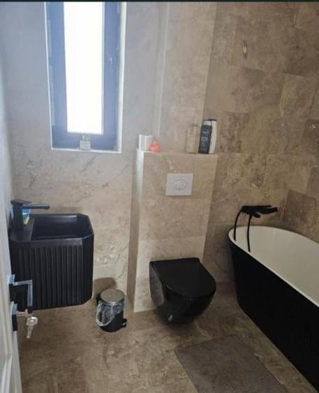Casă individuală cu 4 camere cu Canalizare în Ghencea