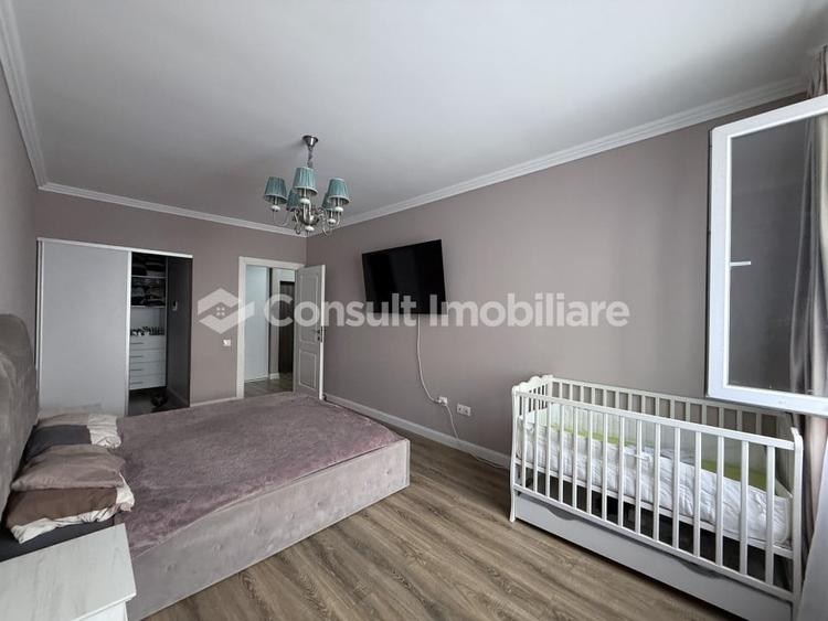 Apartament cu 3 camere semidecomandat în Florești